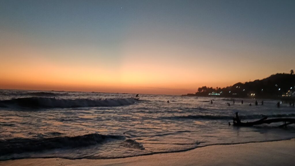 Sunrise at El Tunco Beach