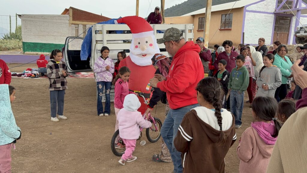 Santa 4x4 event Santiago Nuevo León Mexico
